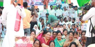 पुलिस के सामने रायपुर में कांग्रेस के बड़े नेताओं के सामान हो गए चोरी, महंगाई का विरोध में धरना दे रहे थे