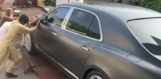 लंदन से चोरी हुई लग्जरी ‘बेंटले मल्सैन’ कार पाकिस्तान में मिली, 6 करोड़ है कीमत, आलीशान बंगले से जब्त की गई