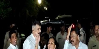 रायपुर के रिजॉर्ट में क्या कर रहे हैं विधायक, खुलासा किया झारखंड की नेता ने