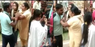 करवा चौथ पर गर्लफ्रेंड के साथ पकड़ाया पति तो सोशल मीडिया पर मजे लेने लगे लोग, कुछ ने कहा- पुरुषों की भी तो आजादी है