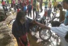 दुर्ग में मॉब लिंचिंग, भीड़ ने मानसिक रोगी को घेरकर पीटा, बच्चा चोर होने की अफवाह उड़ी थी