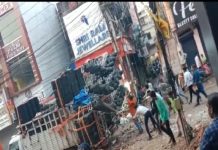 बिलासपुर में बवाल, मां दुर्गा के विसर्जन की गाड़ियों में तोड़-फोड़