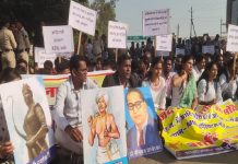 छत्तीसगढ़ के आदिवासी क्यों बैठ गए सड़कों पर, आखिर क्यों मचा है राज्य में बवाल, जानें एक क्लिक पर