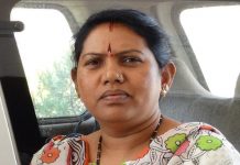 कांग्रेस ने सावित्री मंडावी को दिया टिकट, पति की मौत के बाद छोड़ी थी सरकारी नौकरी