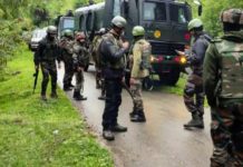 जम्मू-कश्मीर के शोपियां जिले में मुठभेड़, लश्कर के तीन आतंकवादी ढेर