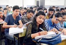 CG में सरकारी नौकरी का मौका- 440 पदों पर होगी भर्ती, जानें कौन कर सकता है आवेदन
