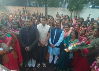 रायपुर में सैंकड़ो लोगो ने ज्वाइन की कांग्रेस, प्रदेश अध्यक्ष मरकाम ने दिलाई सदस्यता