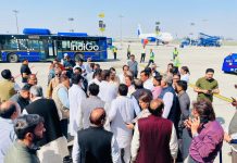 रायपुर आ रहे थे पवन खेड़ा, दिल्ली पुलिस ने प्लेन से उतरवाया