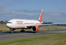 एयर इंडिया के 300 यात्री 24 घंटे से विदेशी एयरपोर्ट पर फंसे, कब वापस लौट पाएंगे किसी को नहीं पता