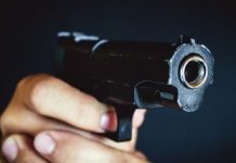 बात करना बंद करने पर छात्रा की गोली मारकर कर दी हत्या, गिरफ्तार आरोपी ने पुलिस से छीनी पिस्तौल