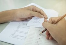 छत्तीसगढ़ : नकल करते पकड़ी गई कॉलेज की छात्रा, घर पहुंचकर लगा ली फांसी