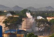 बड़ा हादसा : गैस रिसाव से 11 लोगों की मौत, कई लोग हुए बीमार, इलाका हुआ सील