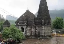 कौन हैं वो चार मुस्लिम? जिन्होंने त्र्यंबकेश्वर मंदिर में चादर चढ़ाने की कोशिश की