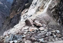 बद्रीनाथ यात्रा रुकी, पहाड़ी से मलबा गिरने से हाइवे बंद, हजारों यात्री फंसे