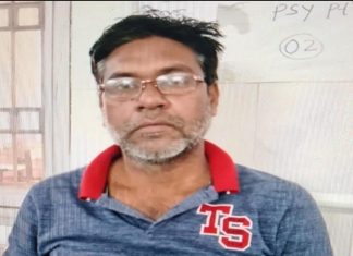 छत्तीसगढ़ में राजमिस्त्री ने पेड़ से फंदा लगाकर दी जान, वजह जानकार हैरान रह जाएंगे आप