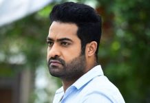 आरआरआर के एक्टर की 20 साल पुरानी फिल्म देख बेकाबू हुए फैंस, जश्न के चक्कर में सिनेमाघर ही फूंक डाला