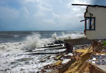 बिपरजॉय चक्रवात ‘कुछ घंटों बाद’ गुजरात के तट से टकराएगा, 8 जिलों में रेड अलर्ट : 10 बड़ी बातें