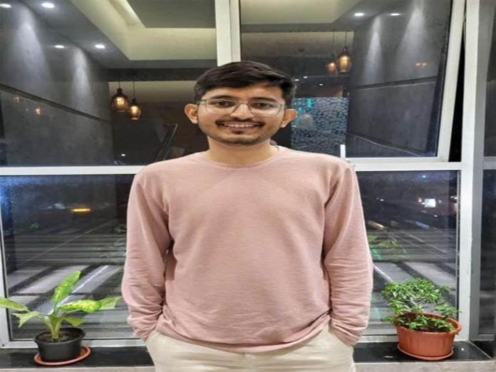 23_08_2023-23amb_m_24_copy_730x548