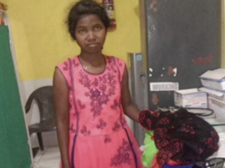 छत्तीसगढ़ में अस्पताल से चोरी हुआ बच्चा मिला, दो दिनों से बच्चे को पिला रही थी सिर्फ पानी… छत्तीसगढ़ में अस्पताल से चोरी हुआ बच्चा मिला, दो दिनों से बच्चे को पिला रही थी सिर्फ पानी…