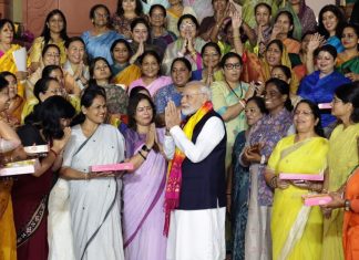 महिला आरक्षण बिल संसद के दोनों सदनों में पास, राष्ट्रपति की मंजूरी के बाद बनेगा कानून, लागू होने में अभी हैं ये अड़चनें