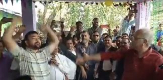दुर्ग पहुंचे सीएम भूपेश बघेल, दिवाली के बाद ‘गौरा-गौरी’ पूजा में हुए शामिल, हाथ पर खाए कोड़े