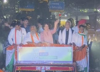 LIVE – प्रियंका गांधी और मुख्यमंत्री भूपेश बघेल रायपुर में कर रहे है रोड शो