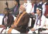 कौन है CG की ये बच्ची जो बैठी PM नरेंद्र मोदी की बगल में, प्रदेश के बच्चों के सवाल पर क्या बोले मोदी
