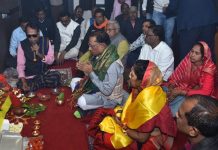 CG: सीएम साय ने अपने गृहग्राम में मुख्यमंत्री कैंप ऑफिस का किया शुभारंभ