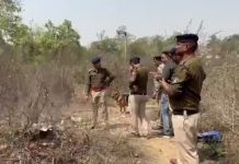 ब्रेकिंग: आईजी कार्यालय के सामने मिला युवक का शव, पत्थर से कुचलकर की गई हत्या
