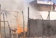 कवर्धा की इलेक्ट्रॉनिक दुकान के गोदाम में लगी आग, कूलर पंखा सब जलके हुआ खाक
