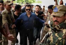 सलमान खान के घर के बाहर फायरिंग, बाइक से आए थे दो शूटर, पुलिस ने बढ़ाई सुरक्षा