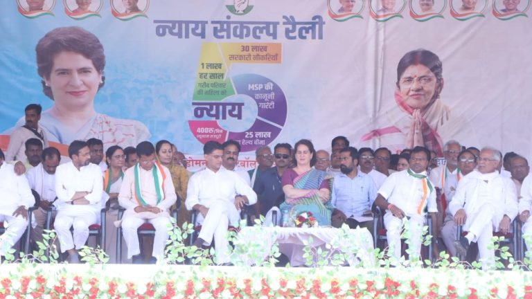 प्रियंका गांधी ने कोरबा की सभा में कह दी ये बड़ी बात, जानकर हैरान रह जाएंगे आप