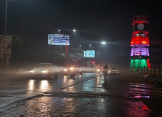 छत्तीसगढ़ में तेज आंधी-तूफान के बाद जोरदार बारिश, कई जगह पेड़ गिरे, इन जिलों में बारिश का अलर्ट जारी