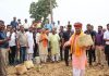 मुख्यमंत्री साय बने किसान, देखिए कैसे पगड़ी पहनकर उतर गए नंगे पांव खेत में