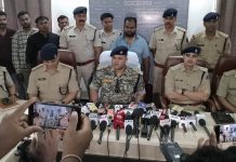 जगदलपुर दोहरे हत्याकांड में पुलिस ने किया पर्दाफाश, बेटा ही निकला मां और भाई का हत्यारा