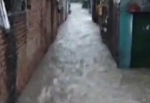 कोरबा में भारी बारिश के कारण घरों में भर गया पानी, लोग हुए परेशान