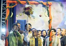 CM साय ने मटकी फोड़कर गोविंदाओं का बढ़ाया उत्साह, रायपुर के विशाल दही हांडी कार्यक्रम में शामिल हुए सीएम विष्णुदेव साय