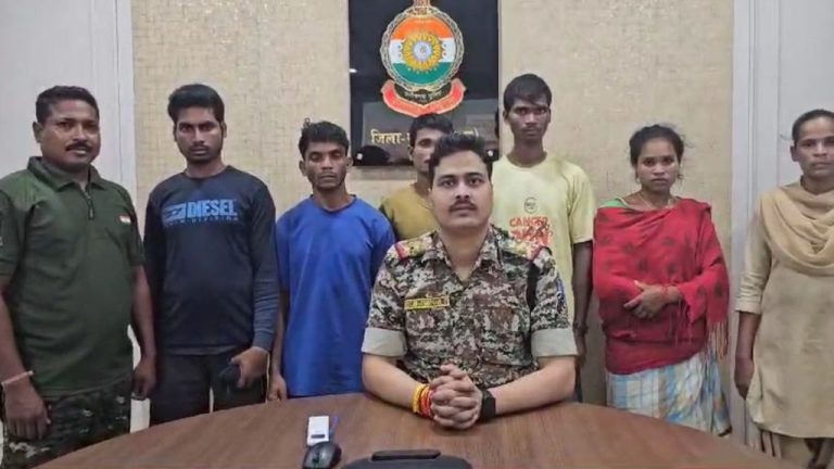 सुकमा में 5 लाख के इनामी नक्सली समेत पांच माओवादी गिरफ्तार, विस्फोटक सामान भी बरामद