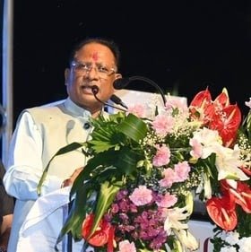 जल जगार महोत्सव में शामिल हुए सीएम विष्णुदेव साय, जल संरक्षण का दिया संदेश जल जगार महोत्सव में शामिल हुए सीएम विष्णुदेव साय, जल संरक्षण का दिया संदेश