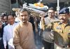 तिरंगे की चादर ओढ़कर राजकीय सम्मान के साथ साहित्यकार विनोद कुमार शुक्ल का पार्थिव शरीर पंचतत्व में हुआ विलीन…. मुख्यमंत्री साय ने दिया कंधा…. सांसद बृजमोहन अग्रवाल की मौजूदगी में मुक्तिधाम में दिया गया गार्ड ऑफ हॉनर…..