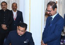 अमिताभ जैन, उमेश अग्रवाल और शिरीष मिश्रा को राज्यपाल ने सूचना आयुक्त की दिलाई शपथ…..