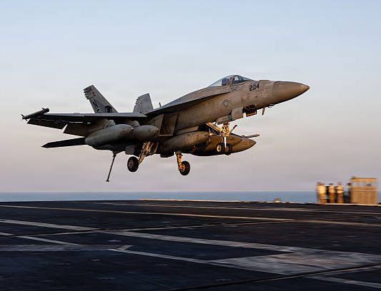 ईरान के विदेश मंत्री ने पाकिस्तान के प्रधानमंत्री शाहबाज शरीफ और जनरल मुनीर का हवाला देते हुए कहा कि पाकिस्तान की मध्यस्थता से कर रहे युद्ध विराम….. ईरान ने अमेरिका को 10 सूत्रीय प्रस्ताव दिया…. 15दिन के लिए रुका युद्ध….