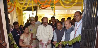बीजापुर का हाथीझूल आम और बेर के आकार का मैंगो आम महोत्सव की शान, कृषि विश्वविद्यालय में आज से शुरु हुआ आम महोत्सव…250 से अधिक किस्म के आमों की लगी प्रदर्शनी…..