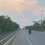 राज्य में नौ तपा कल से….25 मई से 2 जून तक पड़ने वाली है भीषण गर्मी…. दोपहर 11 से 5 बजे तक अगर जरूरत न हो तो घर से बाहर ना निकलें…. हाइड्रेट रहें….. पानी, ओआरएस, इलेक्ट्रॉल, नींबू पानी पीते रहें…..