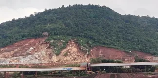 कवर्धा की लौह अयस्क की खदान डेढ़ गुना ऊंची दर पर हुई नीलाम….. उद्योगपति लक्ष्मी मित्तल की Arcelor Mittal Nippon Steel India Limited….. ने सबसे ऊंची बोली लगाकर खदान की अपने नाम….. छत्तीसगढ़ सरकार को कई हजार करोड़ का मिलेगा सालाना राजस्व…..