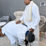 डीके शिव कुमार कर्नाटक के नए मुख्यमंत्री…. सिद्धारमैया किसी भी वक्त दे सकते है इस्तीफा….. अगले दो साल तक रहेंगे शिव कुमार सीएम…. ढाई ढाई साल की रोटेशन पॉलिसी के तहत कांग्रेस कर रही बदलाव…. छत्तीसगढ़ में भी रोटेशन पॉलिसी पर भूपेश और टी एस बाबा के बीच ठनी थी…… मगर……