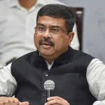 देश के शिक्षा मंत्री धर्मेंद्र प्रधान ने दिया इस्तीफा…..NEET पेपर लीक मसले पर जंतर मंतर पर आंदोलन कर रहे छात्रों के अगले मूवमेंट पर अब सबकी नजर….. हस्ताक्षर में पढ़े शिक्षा मंत्री के इस्तीफे की एक एक लाइन……
