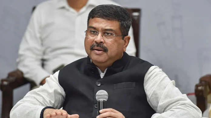 Dharmendra-Pradhan-11