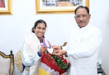 कॉमनवेल्थ गेम्स की रजत पदक विजेता ज्ञानेश्वरी यादव को छत्तीसगढ़ सरकार ने ऑउट ऑफ टर्न प्रमोट करके डीएसपी बनाया….. मुख्यमंत्री ने 30 लाख रुपए की प्रोत्साहन राशि देने की भी की घोषणा……