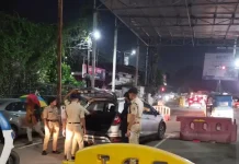 रायपुर के चौक चौराहों पर आज रात 8 बजे से देर रात तक नाकेबंदी…..43 जगह चेक पोस्ट लगाए गए…… ड्रिंक एंड ड्राइव करने वालों की आज खैर नहीं……अंदर देखें कहां कहां होगी चेकिंग……